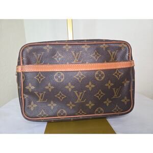Louis Vuitton Monogram Toiletry Pouch PM Cosmetic Case AR0082 Made in France LV
